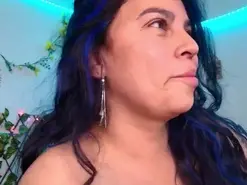 Elektra_32  live sex cam