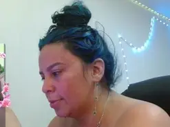 Elektra_32  live sex cam