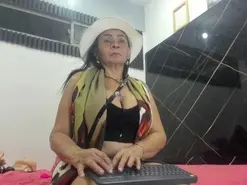 Cloee_rabbyt  live sex cam