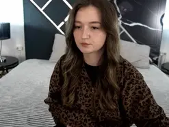 CyrenaLuxe  live sex cam