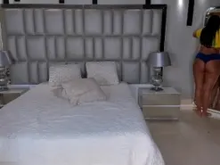 CharlotteCox  live sex cam