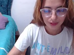 Kate_lorens9  live sex cam