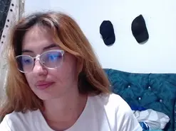 Kate_lorens9  live sex cam