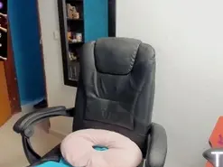 Peanuttangerine  live sex cam