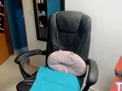 Peanuttangerine  live sex cam