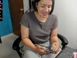 Peanuttangerine  live sex cam