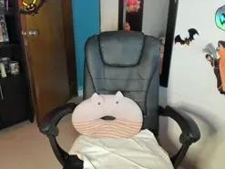 Peanuttangerine  live sex cam