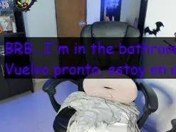 Peanuttangerine  live sex cam