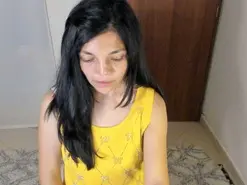 Soylucy24  live sex cam