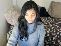 Soylucy24  live sex cam