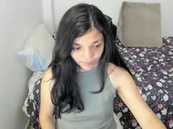 Soylucy24  live sex cam