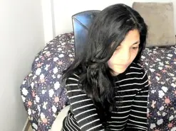 Soylucy24  live sex cam