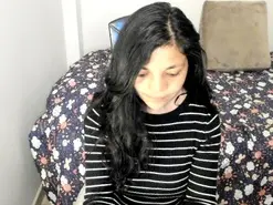 Soylucy24  live sex cam