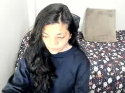 Soylucy24  live sex cam