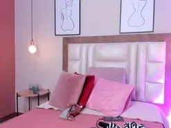 EloiseQuinn  live sex cam