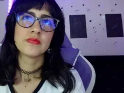 AvlieQueen  live sex cam