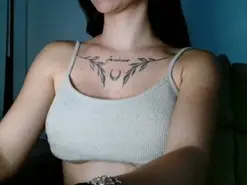 CHLOEEXOTIC  live sex cam