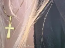 Carol_blonde  live sex cam