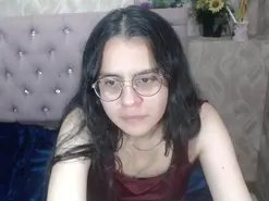 EmilyBuu  live sex cam