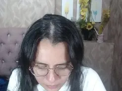 EmilyBuu  live sex cam