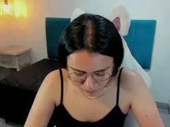EmilyBuu  live sex cam
