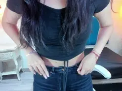 EmilyBuu  live sex cam