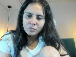 EmilyBuu  live sex cam