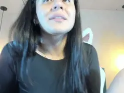 EmilyBuu  live sex cam