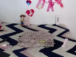 Zoe_small  live sex cam