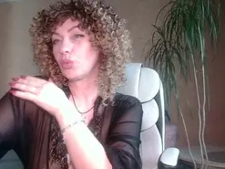 RoxolanaDrim  live sex cam