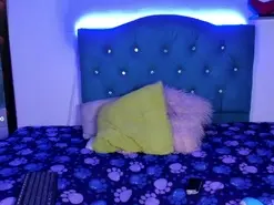 Katyy_b  live sex cam