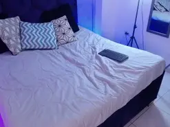 KatrinaEvans  live sex cam