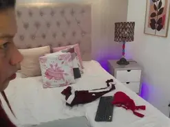 MichelleLow  live sex cam