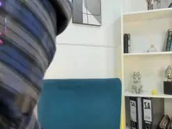 MichelleLow  live sex cam