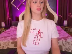 LylaYeess  live sex cam