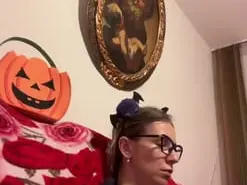 LolaCooper  live sex cam