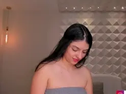 ValeriaRossi  live sex cam