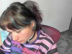 AmyWhiteXD  live sex cam