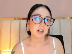 EmilyWatson  live sex cam