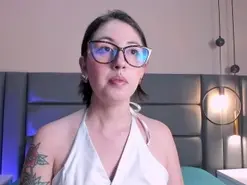 EmilyWatson  live sex cam