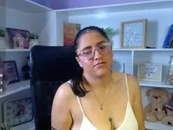 Chantal_adams0  live sex cam