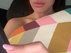 Prettywoman69  live sex cam
