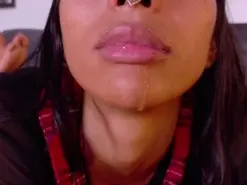 Taty_miller  live sex cam