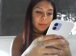 Lola1312  live sex cam