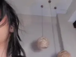 GahiaBelucci  live sex cam