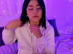 Lucy26_  live sex cam