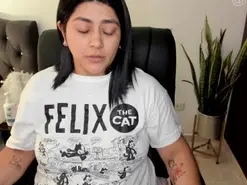 Lucy26_  live sex cam