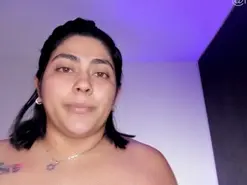 Lucy26_  live sex cam