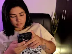 Lucy26_  live sex cam