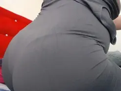 Latinahotboddy  live sex cam